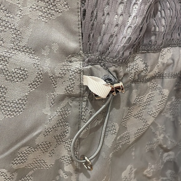 Lululemon Travel to Track Jacket Gray—Excellent Condition! Pockets-Lightweight-4 - Picture 13 of 13